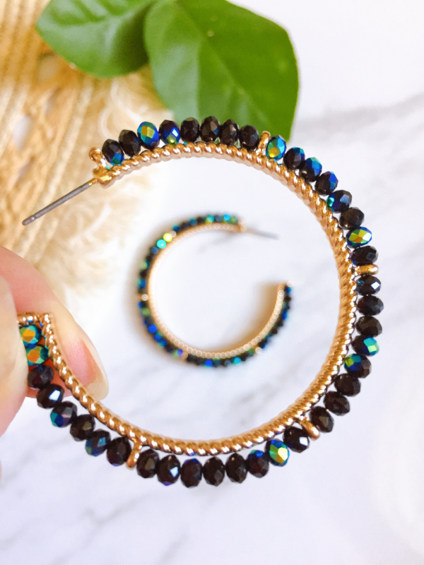 MIDNIGHT BEAUTY HOOP EARRING