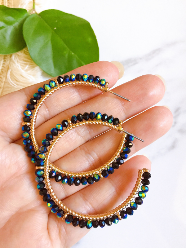 MIDNIGHT BEAUTY HOOP EARRING