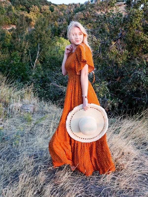 women wearing  THE ROYAL AFFAIR HAT