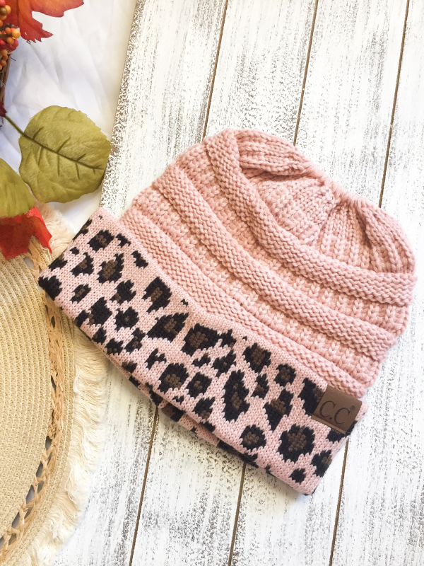 beanie CC MESSY BUN BEANIE - LIGHT PINK women