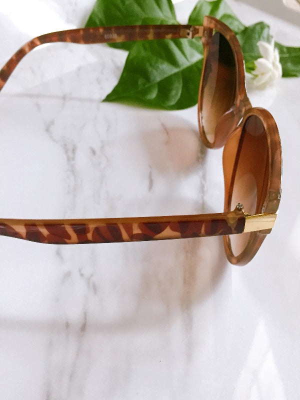 TORTOISESHELL PRINT SUNGLASSES
